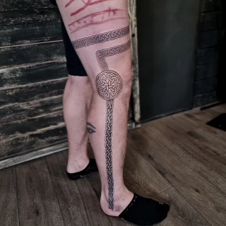 Celtic knot leg design - Irish & Celtic Tattoo - Black Hat Tattoo Dublin - The Black Hat Tattoo