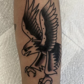 Alexander- guest artist - traditionnal old school - eagle - black and grey - Black Hat Dublin - 2025 - The Black Hat Tattoo