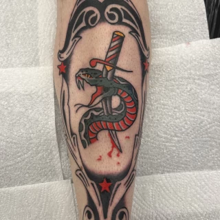 Alexander- guest artist - traditionnal old school - presentation post - colorwork - Black Hat Dublin - 2025 - The Black Hat Tattoo