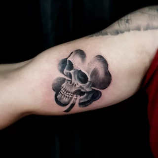 Shamerock and skull realistic - Irish & Celtic Tattoo - Black Hat Tattoo Dublin - The Black Hat Tattoo