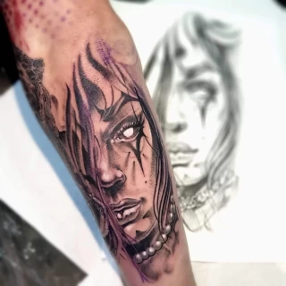 Woman face tattoo - Tattoo Neotraditionnal - Black Hat Tattoo Dublin - The Black Hat Tattoo