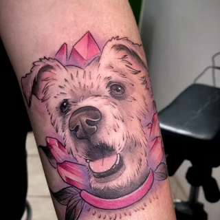 dog Tattoo - Tattoo Neotraditionnal - Black Hat Tattoo Dublin - The Black Hat Tattoo