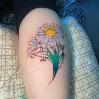 Daisy Flower Tattoo - Color Watercolor and Sketch Tattoos - Black Hat Tattoo Dublin - The Black Hat Tattoo