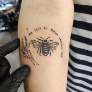 bumblebee - Script Quote Tattoo - Black Hat Tattoo Dublin - The Black Hat Tattoo