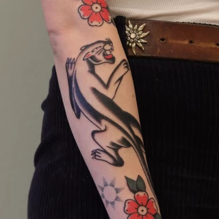 Alexander- guest artist - traditionnal old school - black panther - colorwork - Black Hat Dublin - 2025 - The Black Hat Tattoo