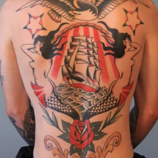 Alexander- guest artist - traditionnal old school - presentation post - colorwork - Black Hat Dublin - 2025 (2) - The Black Hat Tattoo